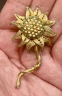 VINTAGE HATTIE CARNEGIE SUNFLOWER BROOCH MILK GLASS & TURQUOISE STONES  - SIGNED