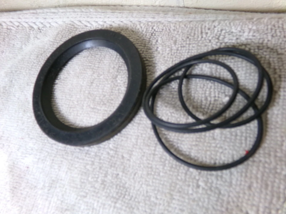 Sello de aceite nacional, 5573 se adapta al cojinete de rueda trasera Chevrolet 1958-1964 tamaño completo Foto 4 de 4