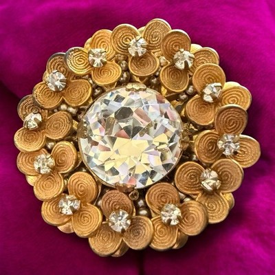 1940年代　馬蹄型裏印　ミリアムハスケル　ブローチ Miriam Haskell Brooch Signed Horseshoe Cartouche Rhinestone Flower