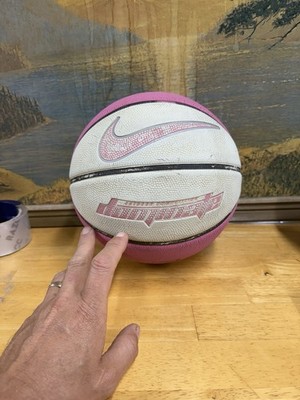 nike dominate Pink And White basketball, Holds Air Poor Condition