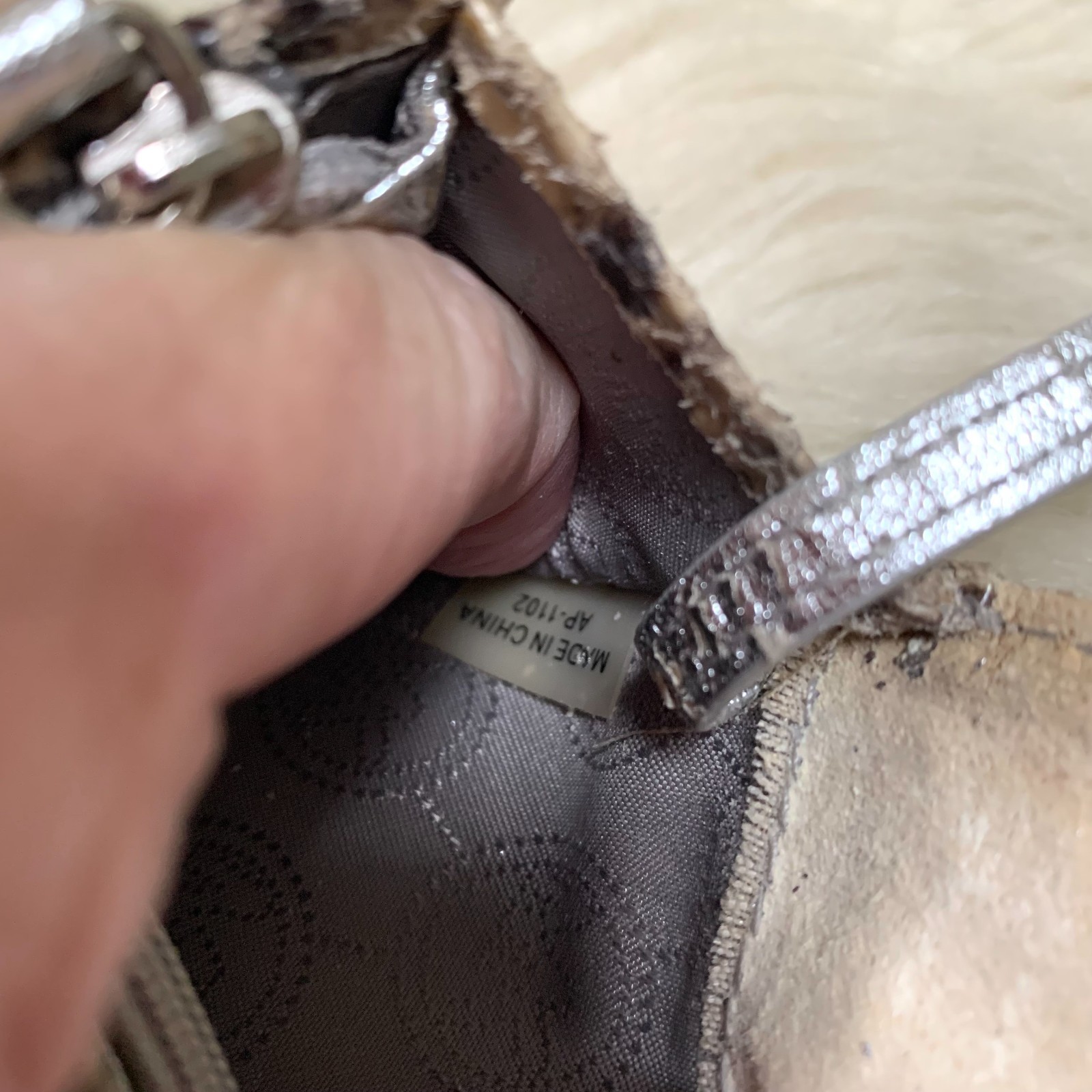 MICHAEL KORS Gray Python Leather Small Vintage JE… - image 17