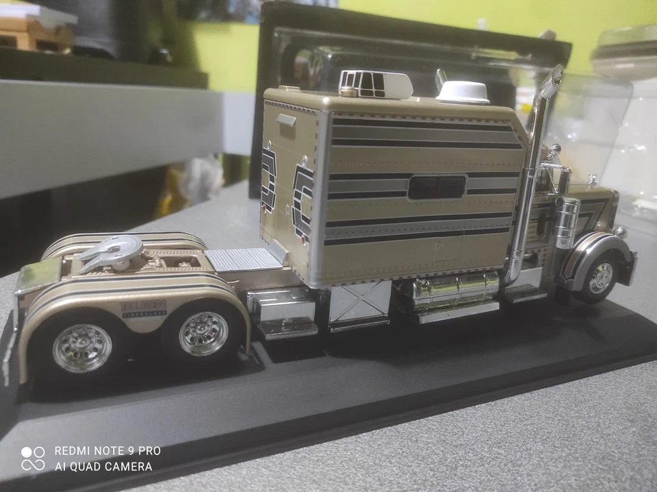 Camion motrice truck scala 1/43 - Immagine 4 di 4