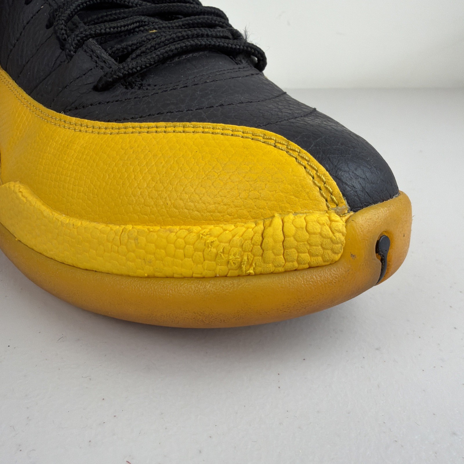 Air Jordan 12 Retro University Gold Men's Size 9.5 Basketball Shoes 130690-070 thumbnail 14