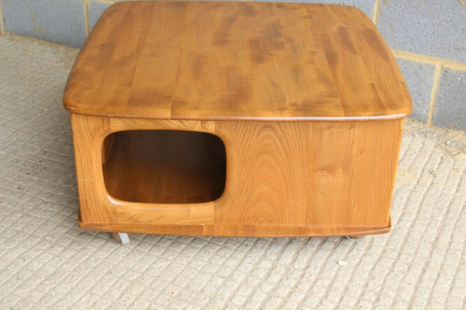 Vintage Mid Century Retro Solid Elm Ercol 735 Pandora Coffee Table with