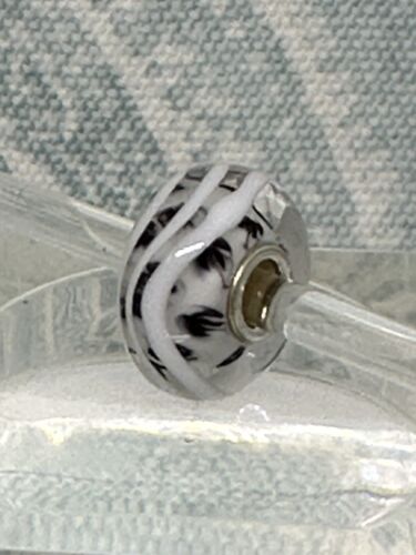 Authentische Trollbeads EICHE 3 weiße Wellenlinien auf schwarz & weiß gefleckt CC, neu - Bild 2 von 10