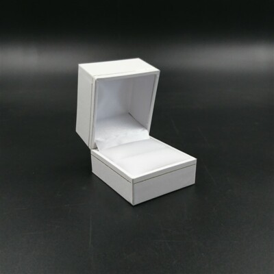 Large or Mens White Leatherette Velvet Jewellery Ring Gift Box