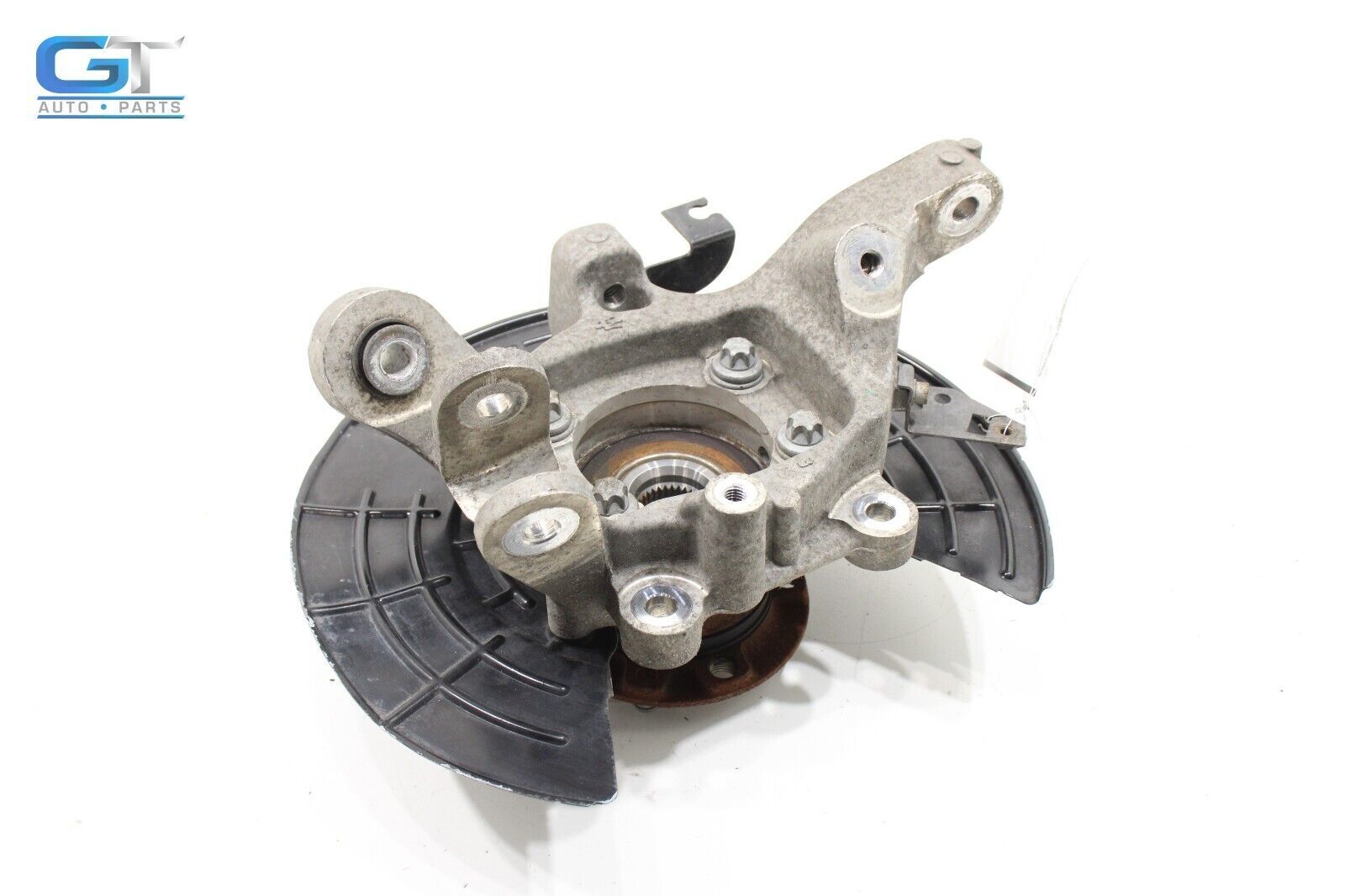 2017 - 2020 MASERATI LEVANTE REAR RIGHT PASSENGER SIDE SPINDLE KNUCKLE HUB OEM