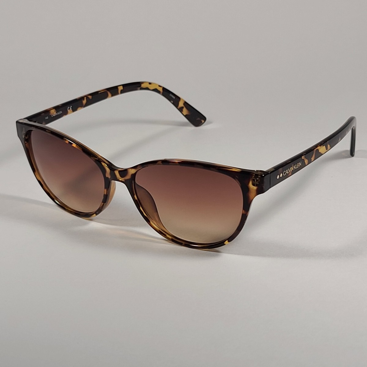 CALVIN KLEIN (NEW) Women\'s Brown‎ Cat-Eye Sunglasses Calvin Klein Brown Pink Gradient Cat Eye Ladies Sunglasses  main image 2