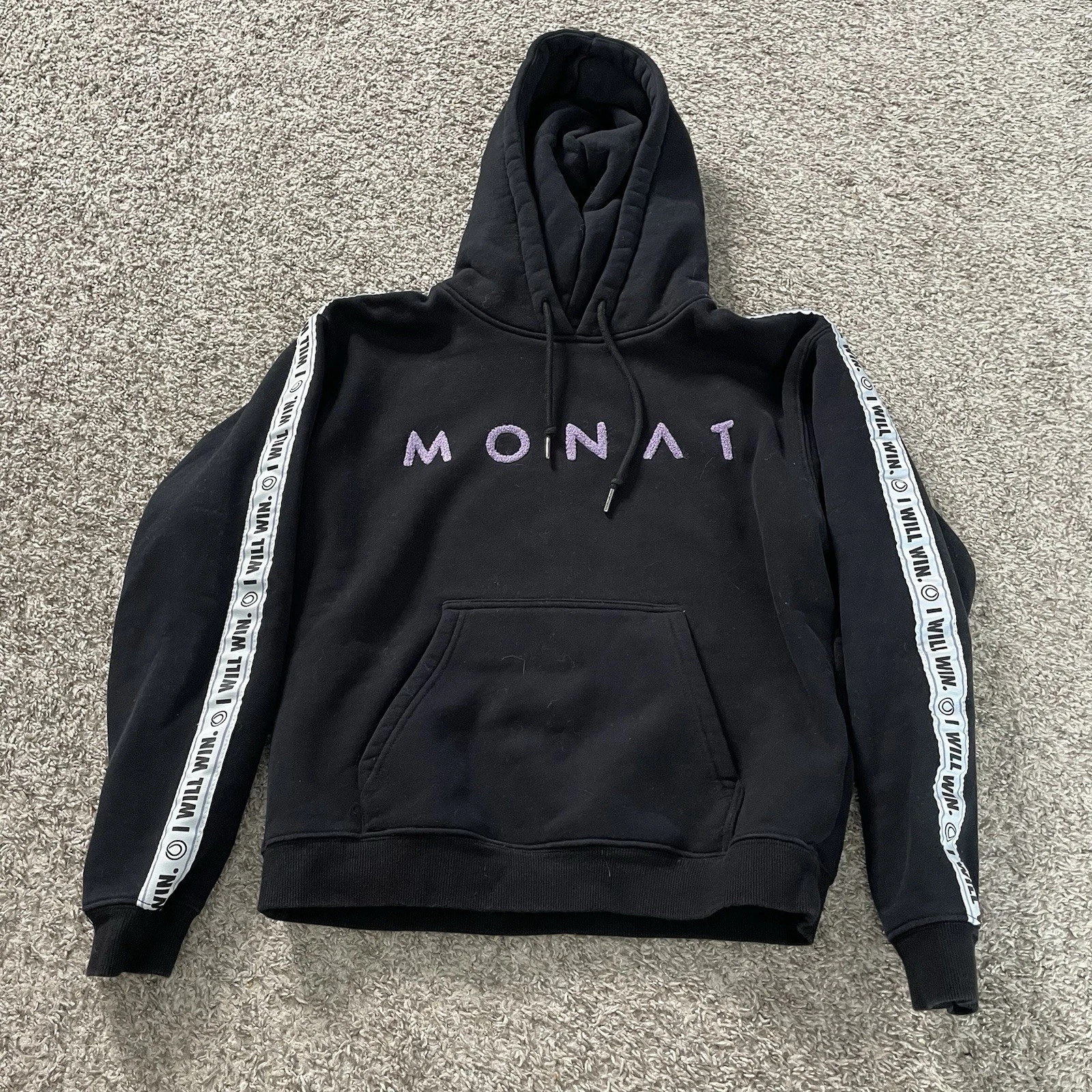 Monat Hoodie Womens Small Black Pullover Heavyweight I Will Win Fleece EUC 915
Opens in a new window