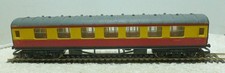 Hornby R437 BR Composite Stanier Coach M4329 Blood & Custard OO Gauge