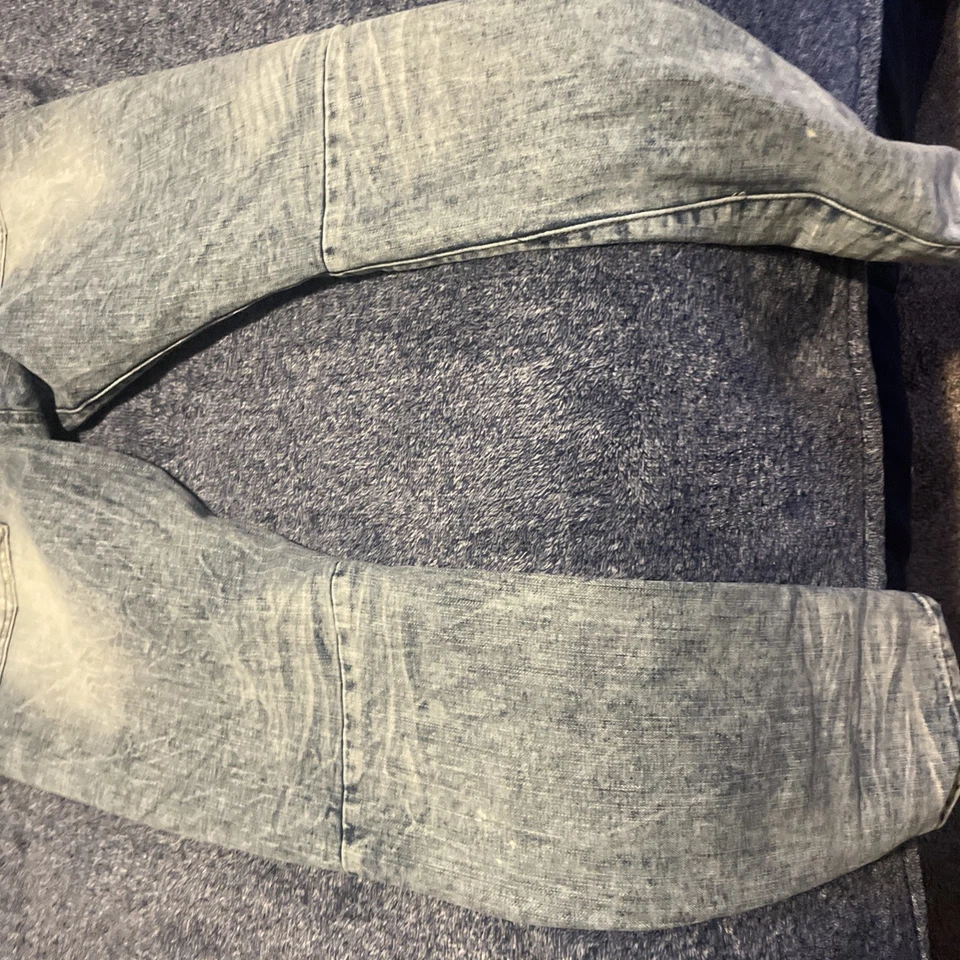 Jeans ajustados Rue21 Premium Arc para hombre talla 30x30 Supreme Flex azul denim desgastado Foto 4 de 4