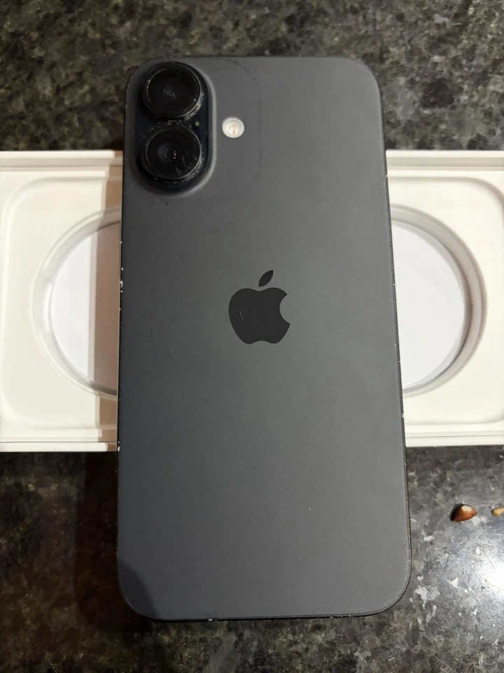Apple iPhone 16 · 128GB, Foto 4 von 5