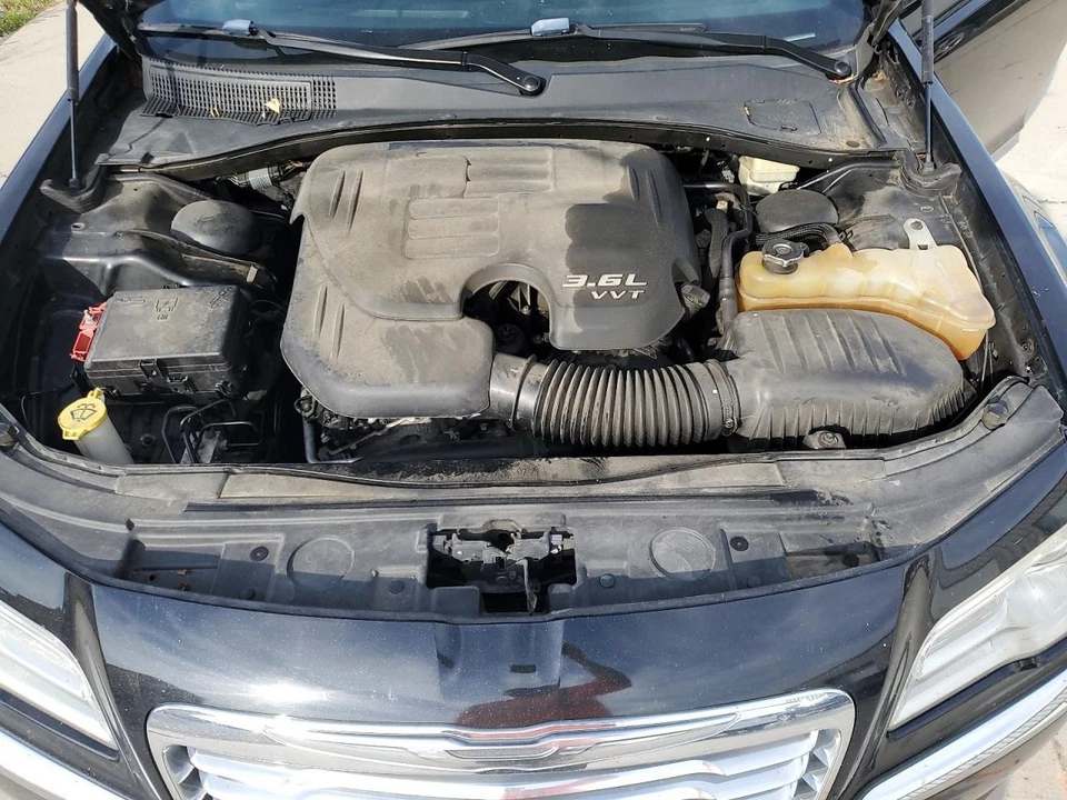 Conjunto de filtro de aire usado se adapta a: Chrysler 300 2014 3,6 grado A Foto 2 de 4