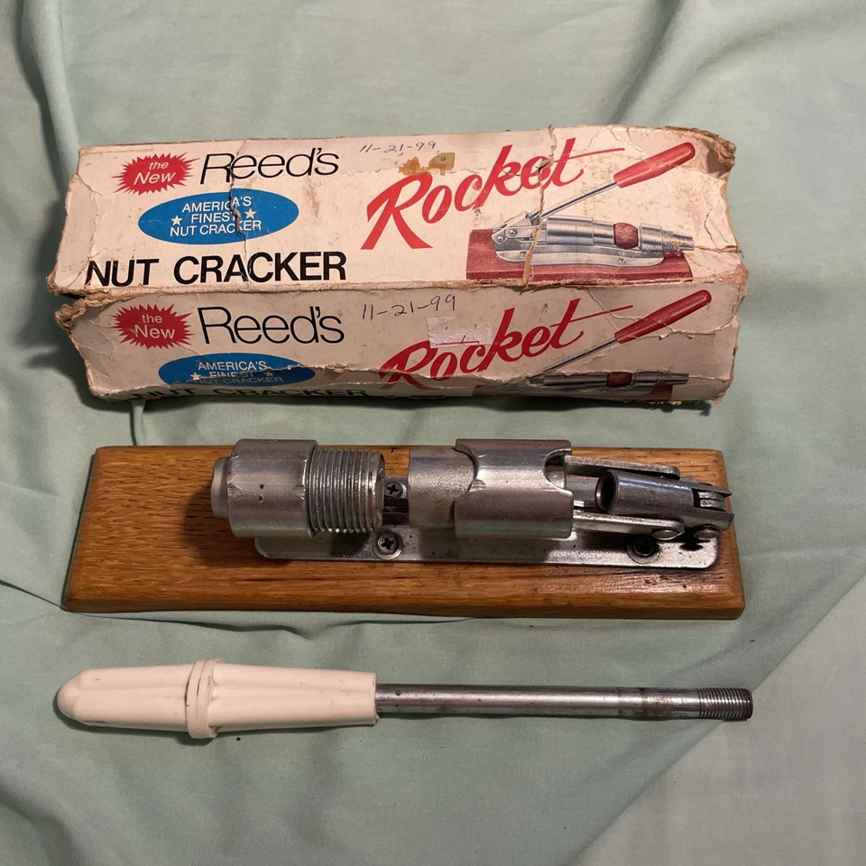 Vintage 70s Reeds Rocket Nut Cracker R-800 White Handle Oak Base Little Rock AR - Image 2 of 4