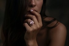 14 Karat Quartz Ring Anemone Gold Band Oval Cut Rose Quartz Gift