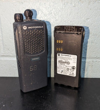 Motorola PR860 UHF Portable Radio 16 Channel AAH45RDC9AA3AN, "Read Desc".