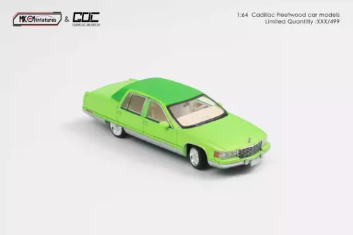 GOC 1:64 CTE Fleetwood American Classic Model Diecast Metal Car - Picture 6 of 9