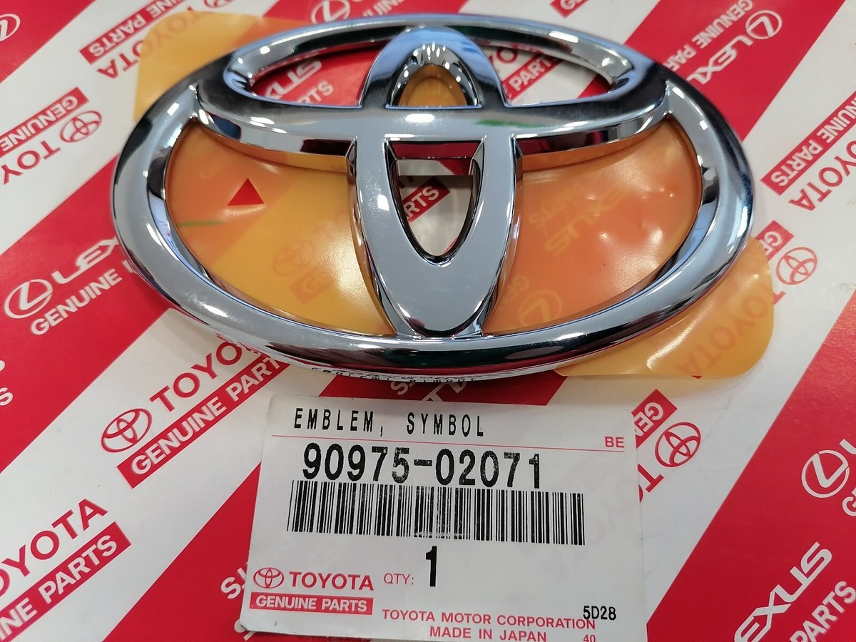 9097502071 Genuine FOR Toyota CAMRY 2014-2020 LUGGAGE COMPARTMENT