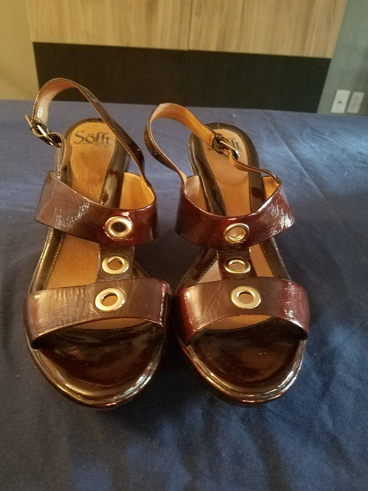 NWT Sofft OFF brown burgandy Womens Size 11n Open Toe Sandals Wedge