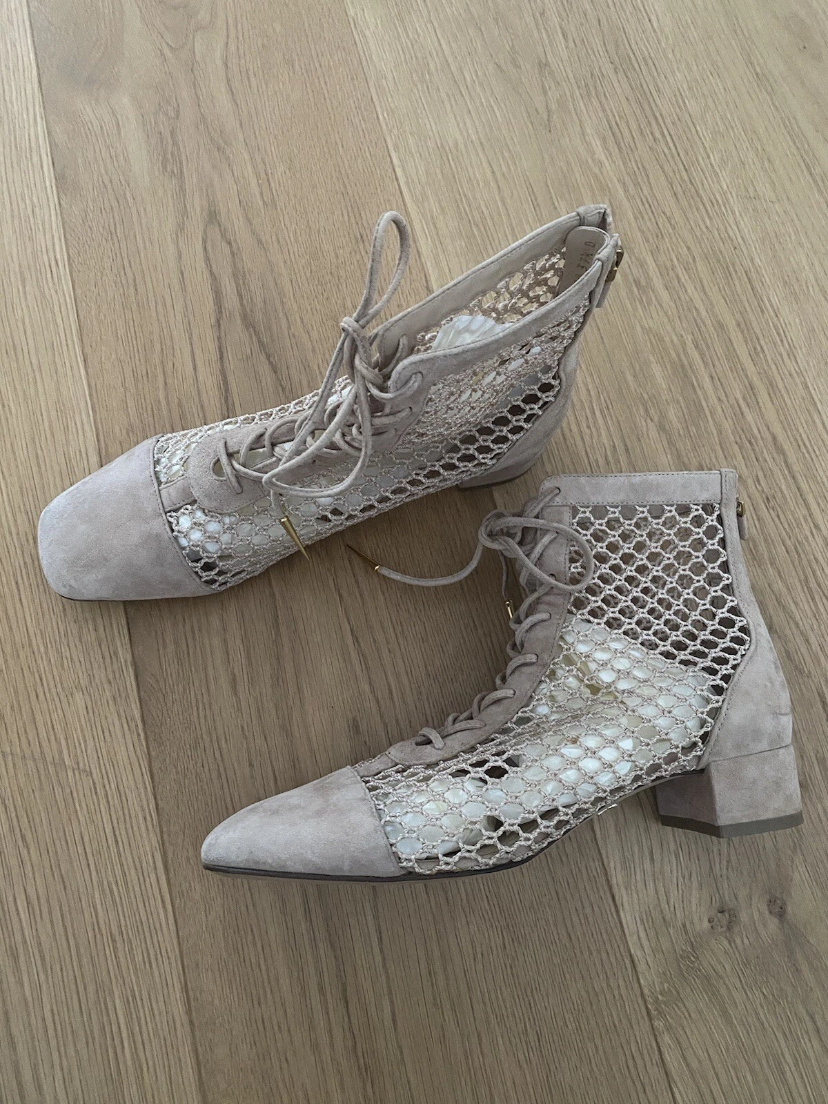 Bottes DIOR à lacets/zip Naughtly D en maille EU37,5/UK4,5 en beige