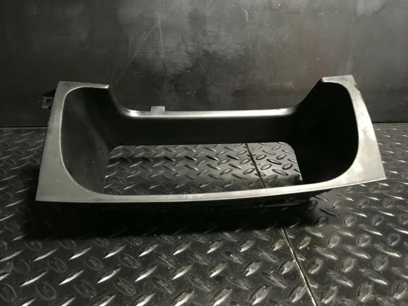 Moldura de visualização de painel velocímetro preta Thru VIN 806130 compatível com 95-99 GOLF 843 - Imagem 3 de 3