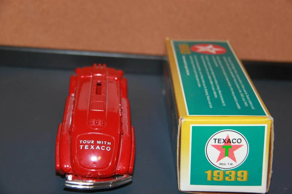 ERTL Texaco 1939 Dodge Airflow Die Cast Tanker Truck Coin Bank ~ NEW IN BOX - Image 3 of 4