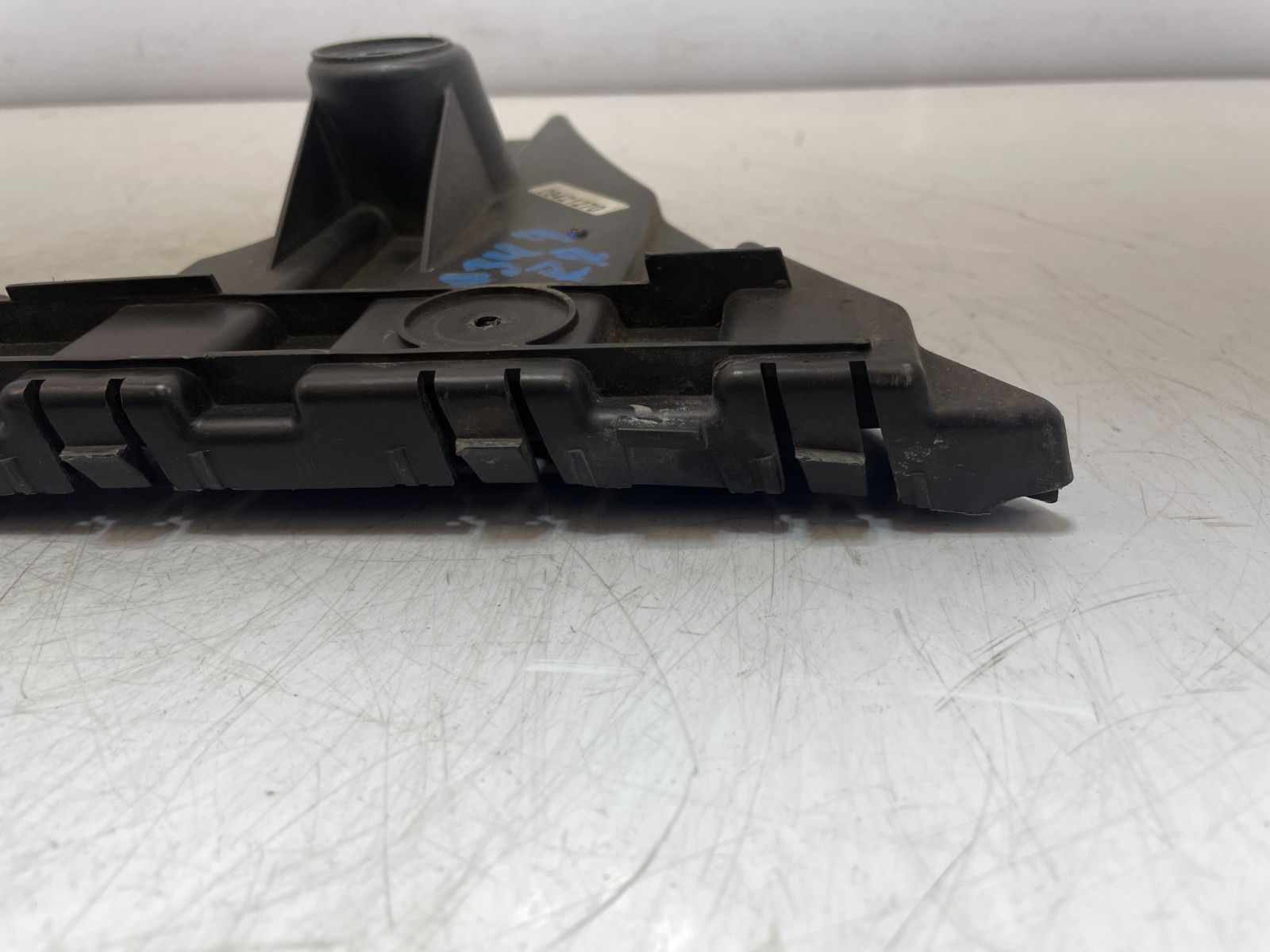 ✅ 12-15 OEM Bentley Continental GT Rear Right Passenger Bumper Support Bracket