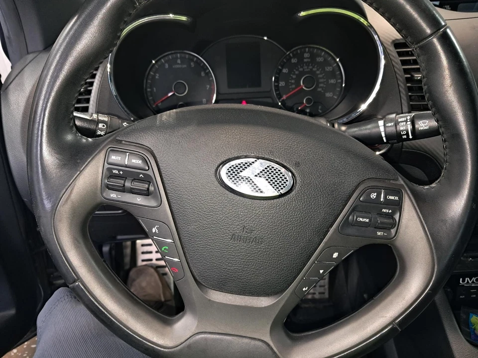 Volante usado se adapta a: Kia Forte 2016 grado A Foto 4 de 4