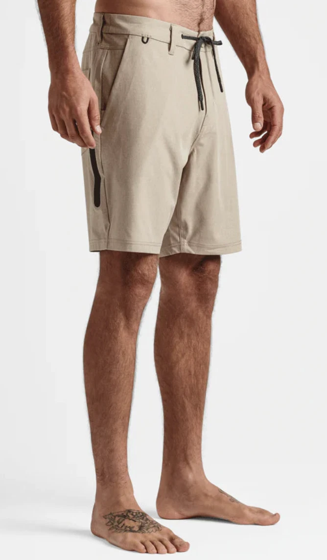 NEW Roark Explorer 2.0 Khaki Hybrid Shorts Hiking Travel Size 30 RS287 MSRP $75