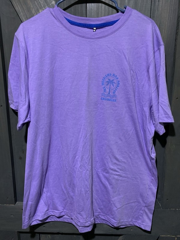 Chubbies The Weekend Has Arrived XL T Shirt Purple Beach.