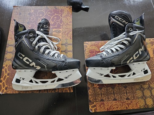 CCM Tacks XF Ice Hockey Skates Intermediate Size 5.5 Regular (1219-7737)