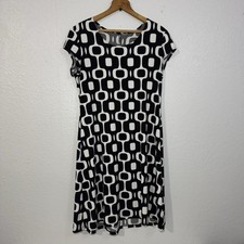 Black White Geometric Print Dress Cap Sleeve Knee Length Stretch Size M