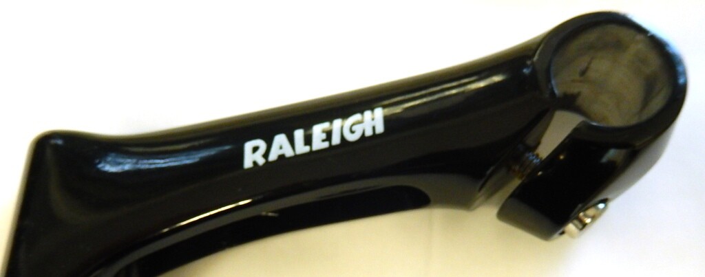 Potence Vélo Route RALEIGH - Alu - Longueur 130mm - Diamètre 25.4mm - Pivot 22mm - Noire - NEUVE