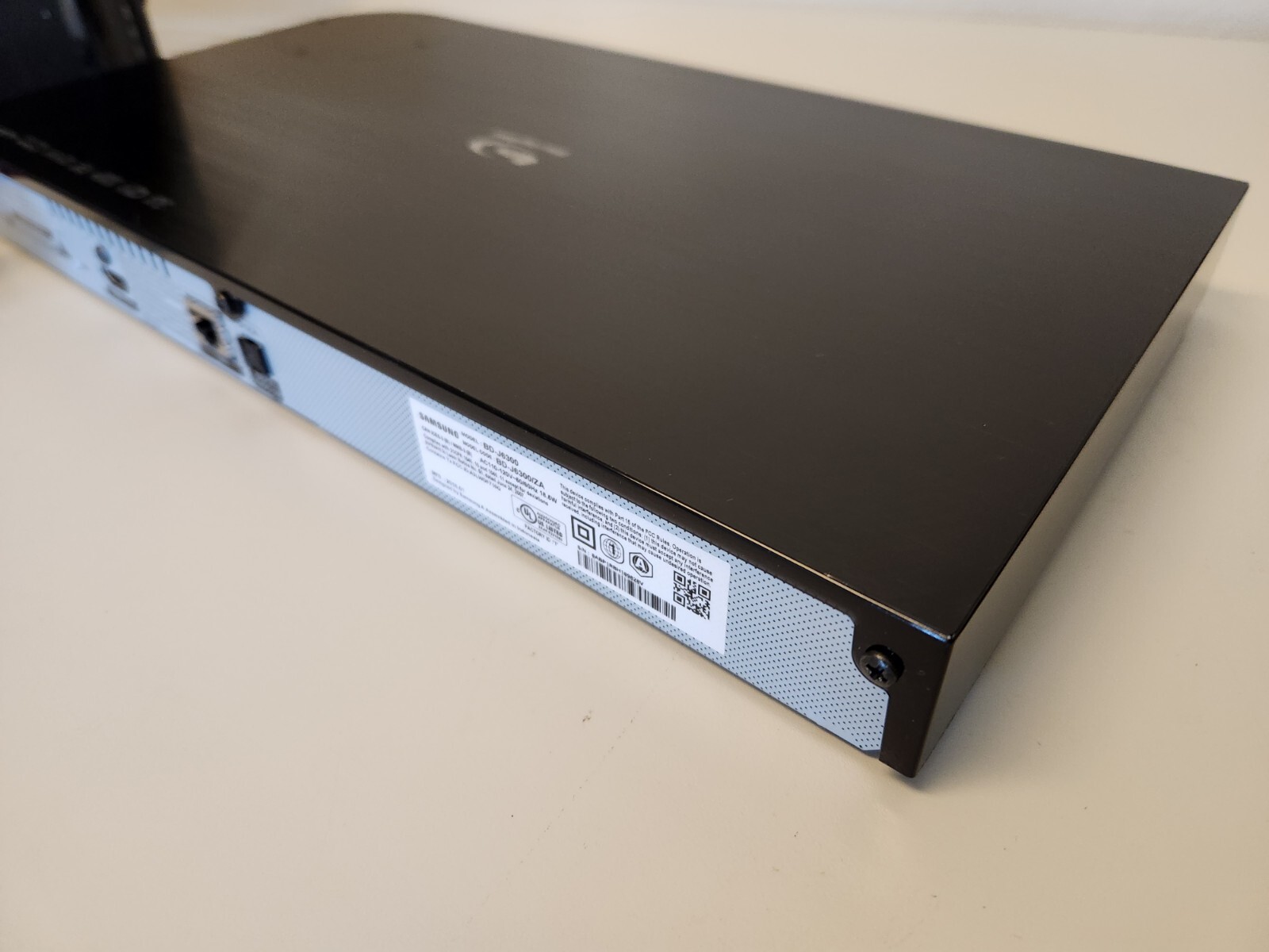 Samsung BDJ6300 4K Ultra HD 3D Smart Bluray Player Streaming WiFi