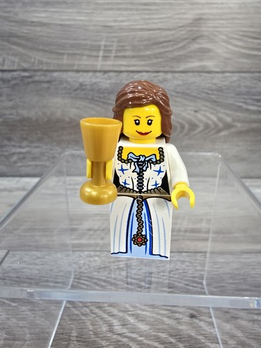 Lego Minifigure Castle Princess Girl Female Queen Blue Dress Brown Hair - Picture 2 of 5