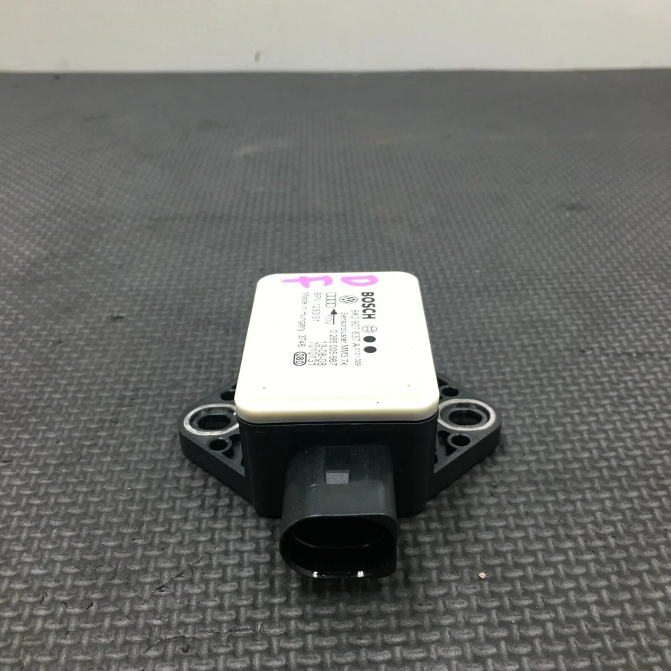 09-12 Audi A4 Quattro YAW Rate / ESP Combi Sensor OEM 8K0907637A Bosch - Image 3 of 4