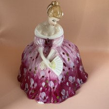 1972 ROYAL DOULTON HN2471 VICTORIA Bone China Seated Lady Figure 18cm - W77