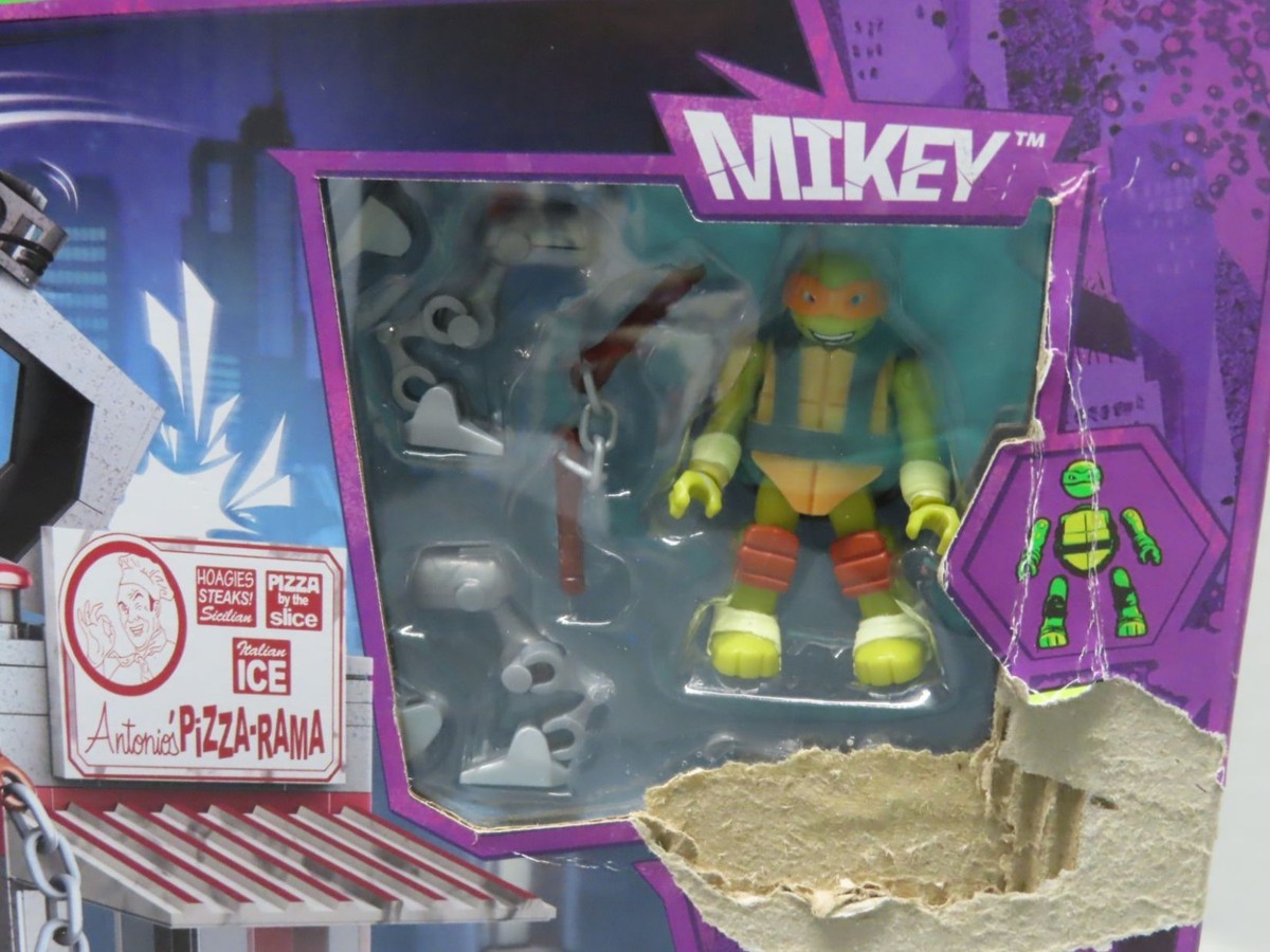 Teenage Mutant Ninja Turtles Mega Bloks Mikey Pizzeria Showdown