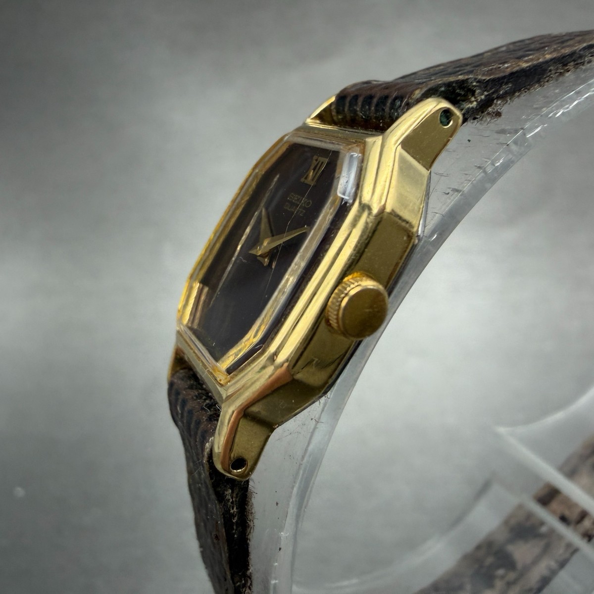 Seiko Watch Women Gold Tone Octagonal Case Two Tone Speidel Band 2C20-5769 Vtg VTG Seiko Watch Women Two Tone Gold Dial 20mm Octagon 2320  main image 2