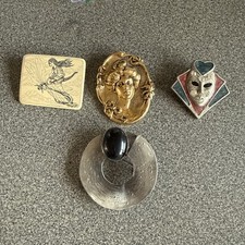 brooches lot vintage- 4 pins with detailed description below