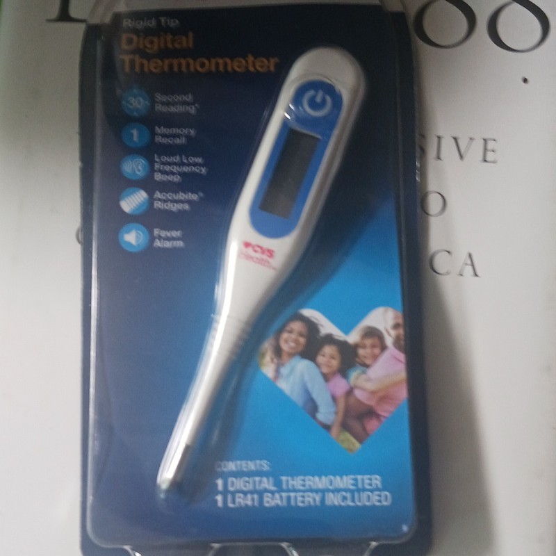 CVS Health Fast Tip Digital Thermometer Fever Alarm Memory Recall Beep LR41