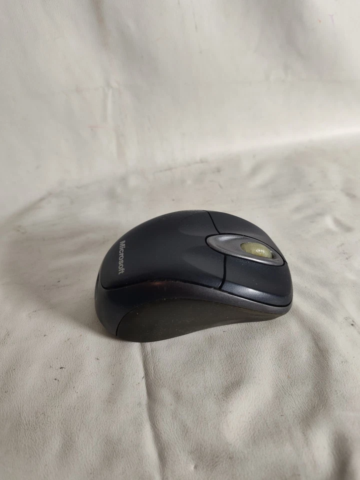 Microsoft Wireless Notebook Optical Mouse 3000 (Model 1056) w/ USB Receiver - Image 2 of 4