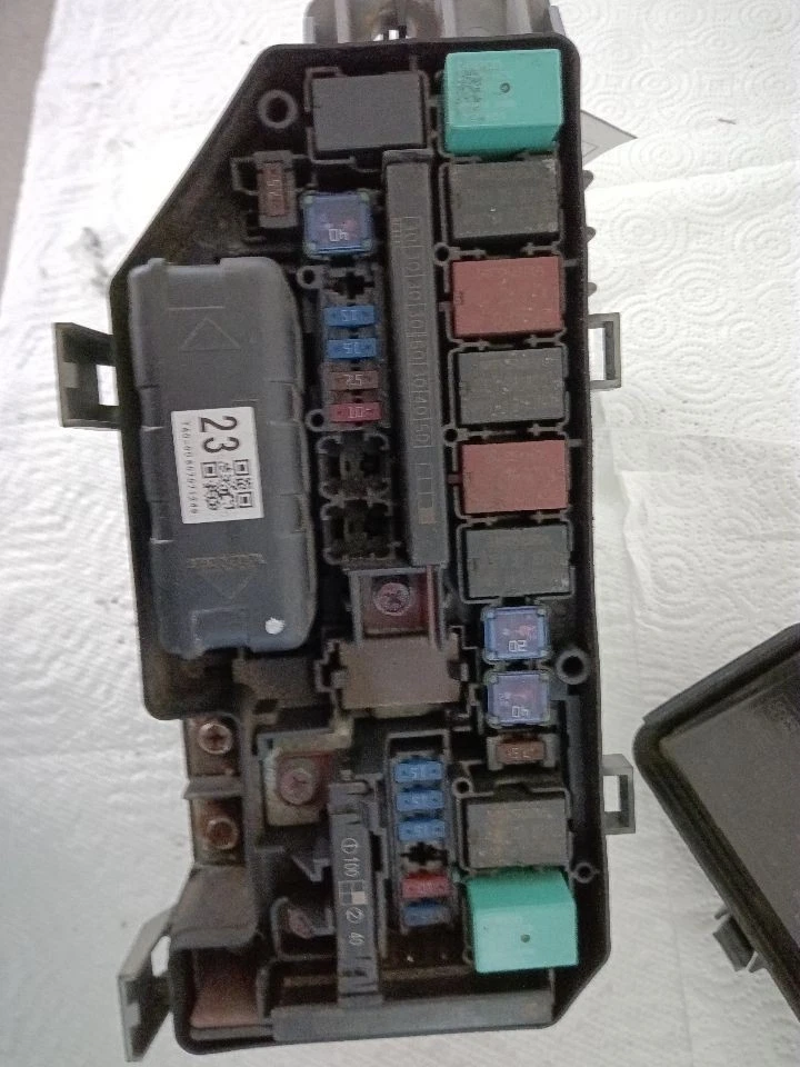 Fuse Box Engine Compartment Sedan 2.4L Fusebox Acura TSX 2009 2010 2011 12-2014 - Image 3 of 4