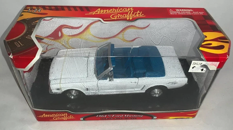 American Graffiti 1964 1/2 белый Ford Mustang металлический литой, 1:24, как новый в коробке (B61) - Изображение 2 из 4