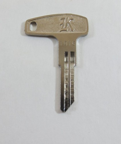 NOS KAWASAKI KEY #1016 | eBay
