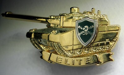 RC 80 Elite Crew Badge Armored Badge Arthus-Bertrand Paris
