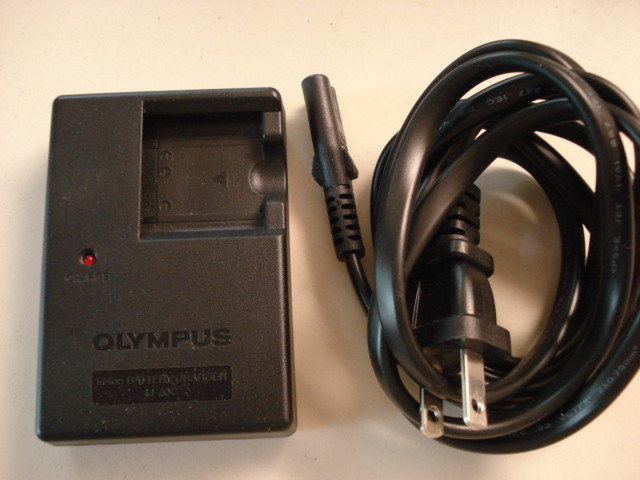 Genuine Olympus Camera LI-42B Battery LI-40C Charger 850SW FE20