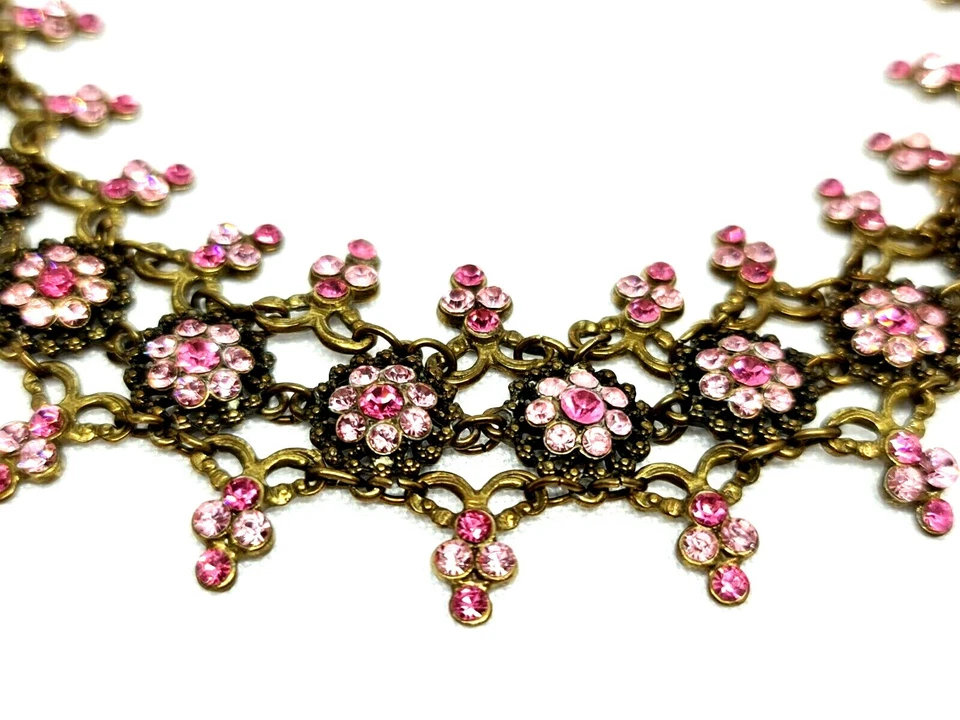 Una hermosa pulsera de Michal Negrin con piedras de cristal rosa única. Foto 2 de 4