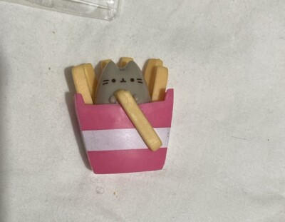 Thumbs UP! PUSHEEN Surprise Series in FRENCH FRIES Mini