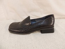 NINE WEST DRESS SHOE WOMEN'S 7.5 LEFT SHOE ONLY LEATHER UPPER CROC PATTERN 50440